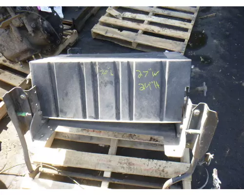 INTERNATIONAL PROSTAR BATTERY BOX