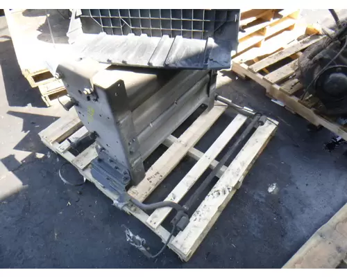 INTERNATIONAL PROSTAR BATTERY BOX