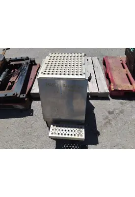 INTERNATIONAL PROSTAR BATTERY BOX