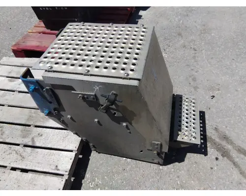 INTERNATIONAL PROSTAR BATTERY BOX