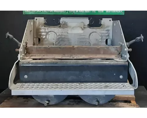 INTERNATIONAL PROSTAR Battery BoxTray