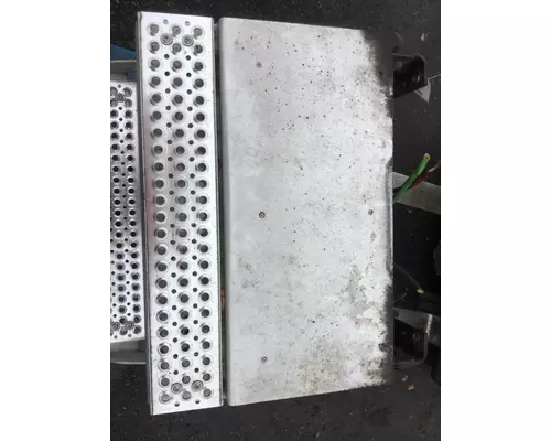 INTERNATIONAL PROSTAR Battery Box