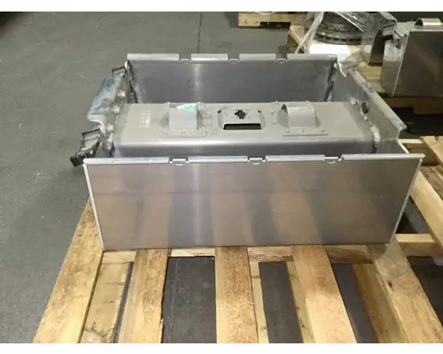 INTERNATIONAL PROSTAR Battery Box