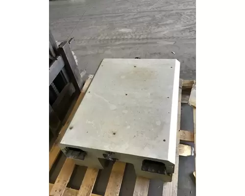 INTERNATIONAL PROSTAR Battery Box