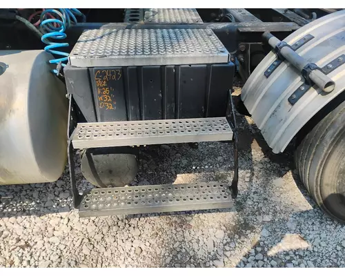 INTERNATIONAL PROSTAR Battery Box