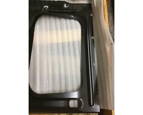 INTERNATIONAL PROSTAR Body Parts, Misc.