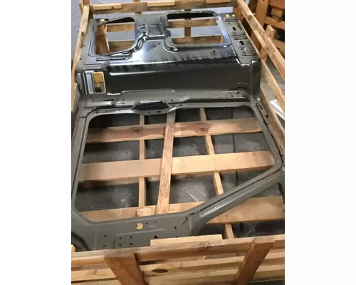 INTERNATIONAL PROSTAR Body Parts, Misc.