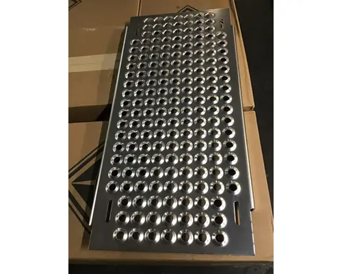 INTERNATIONAL PROSTAR Body Parts, Misc.