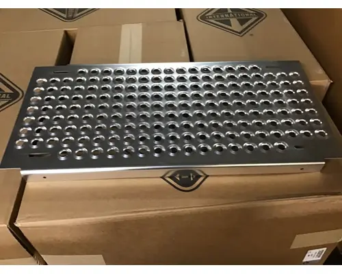 INTERNATIONAL PROSTAR Body Parts, Misc.