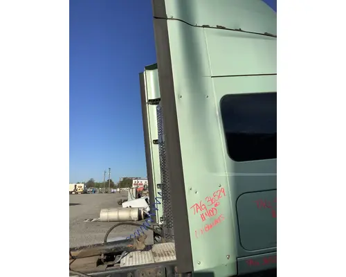 INTERNATIONAL PROSTAR CAB EXTENDER