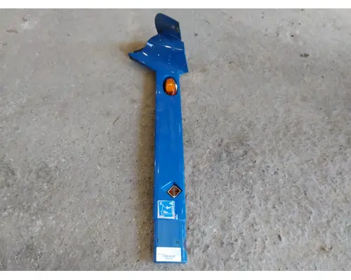 INTERNATIONAL PROSTAR CAB SKIRT FILLER PANEL