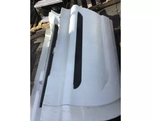 INTERNATIONAL PROSTAR CAB SKIRTSIDE FAIRING