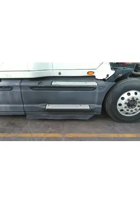 INTERNATIONAL PROSTAR CAB SKIRT/SIDE FAIRING