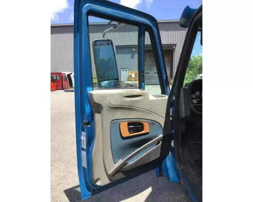 INTERNATIONAL PROSTAR Cab