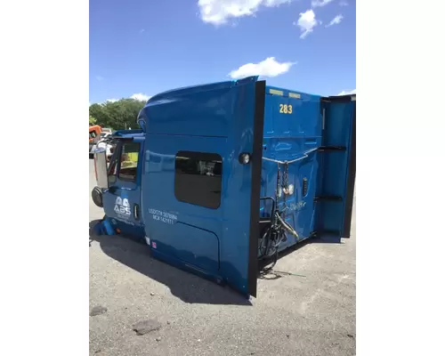 INTERNATIONAL PROSTAR Cab