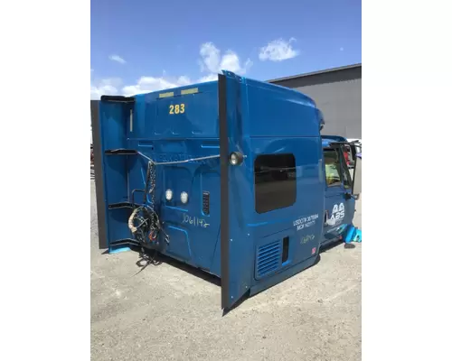 INTERNATIONAL PROSTAR Cab
