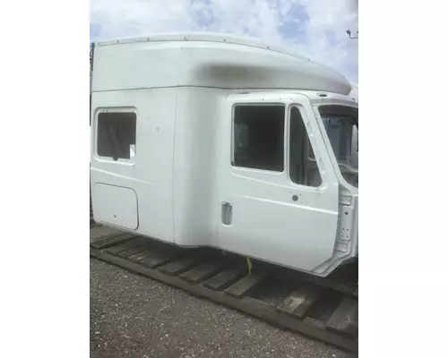 INTERNATIONAL PROSTAR Cab