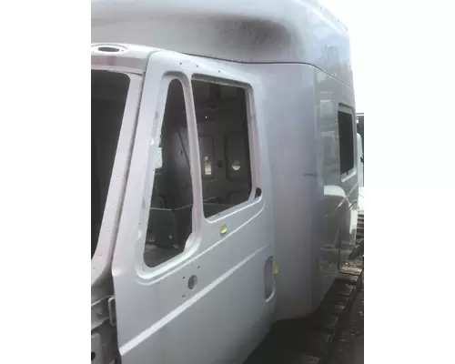 INTERNATIONAL PROSTAR Cab