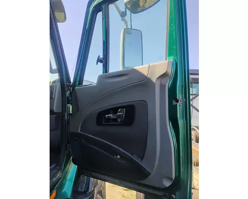 INTERNATIONAL PROSTAR Cab