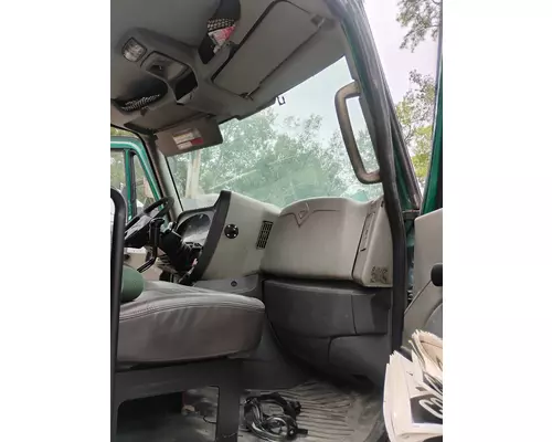 INTERNATIONAL PROSTAR Cab