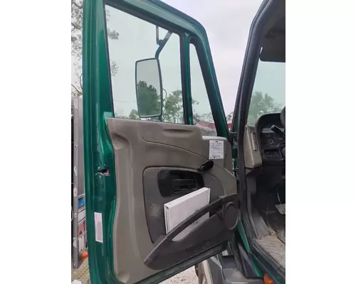 INTERNATIONAL PROSTAR Cab