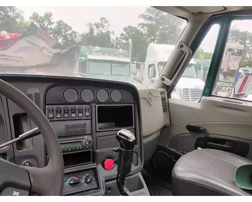 INTERNATIONAL PROSTAR Cab