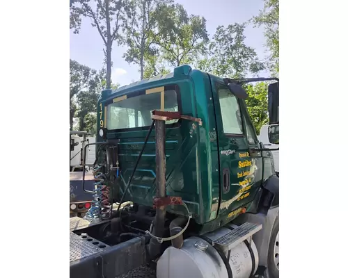 INTERNATIONAL PROSTAR Cab