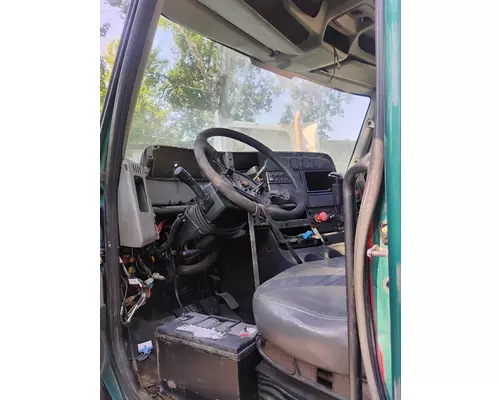 INTERNATIONAL PROSTAR Cab