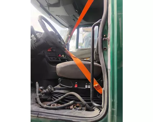 INTERNATIONAL PROSTAR Cab