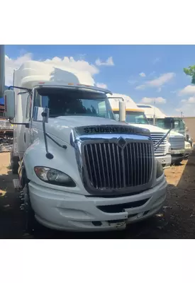 INTERNATIONAL PROSTAR Complete Vehicle