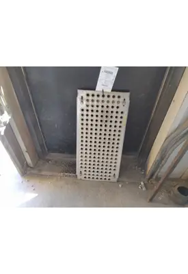 INTERNATIONAL PROSTAR DECK (CATWALK) STEP
