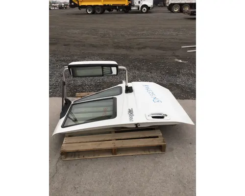 INTERNATIONAL PROSTAR DOOR-FRONT