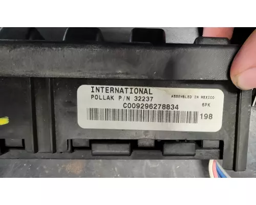INTERNATIONAL PROSTAR Dash  Console Switch