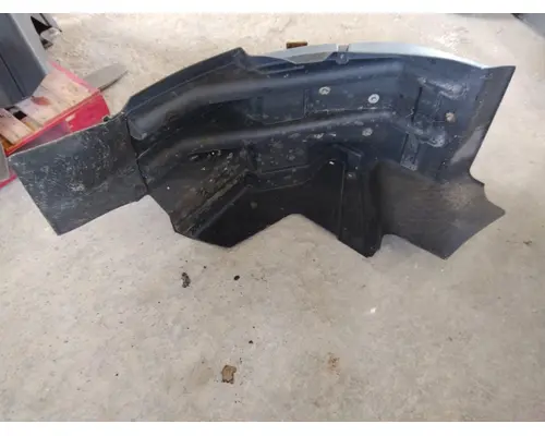 INTERNATIONAL PROSTAR FENDER, SPLASH SHIELDGUARD
