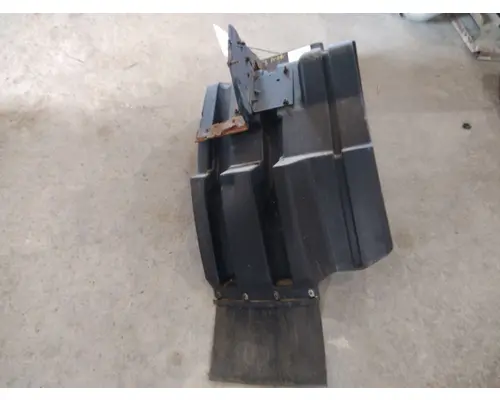 INTERNATIONAL PROSTAR FENDER, SPLASH SHIELDGUARD