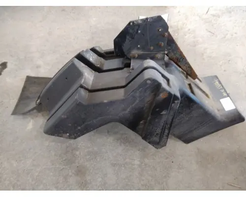 INTERNATIONAL PROSTAR FENDER, SPLASH SHIELDGUARD