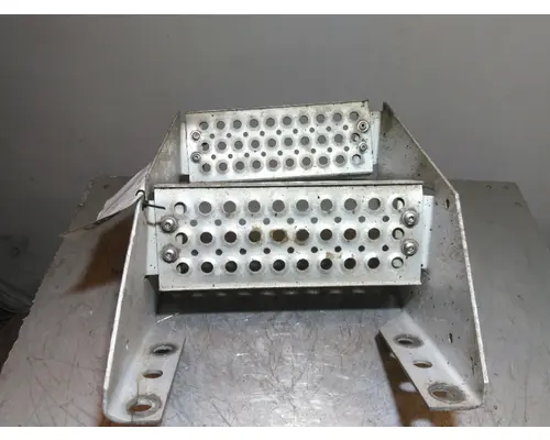 INTERNATIONAL PROSTAR FRAME STEP