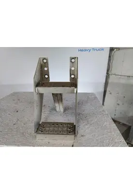 INTERNATIONAL PROSTAR FRAME STEP