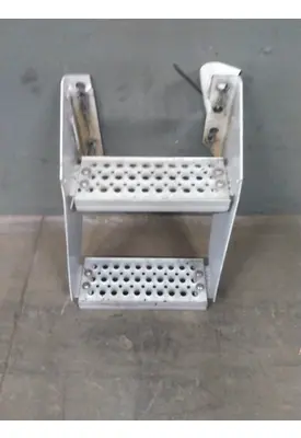 INTERNATIONAL PROSTAR FRAME STEP