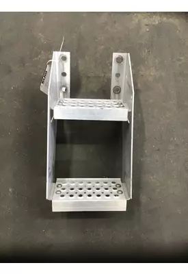 INTERNATIONAL PROSTAR FRAME STEP