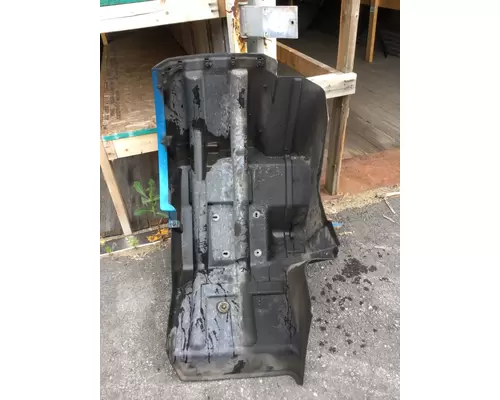 INTERNATIONAL PROSTAR Fender Extension