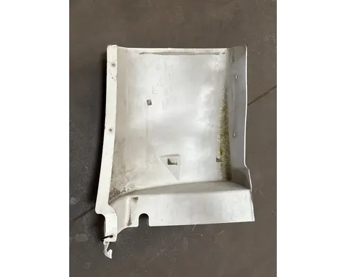 INTERNATIONAL PROSTAR Fender Extension