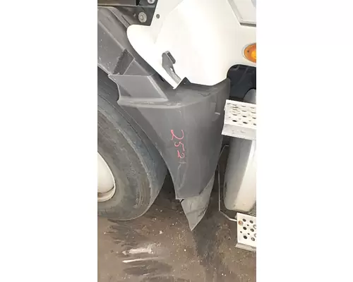 INTERNATIONAL PROSTAR Fender Extension