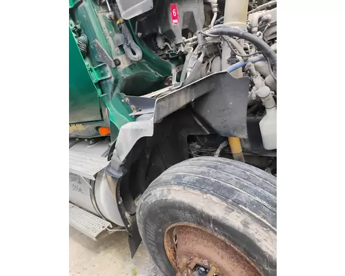 INTERNATIONAL PROSTAR Fender Extension