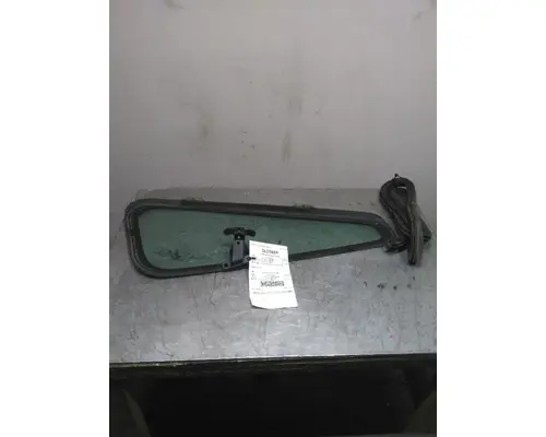 INTERNATIONAL PROSTAR GLASS, DOOR VENT, FRONT