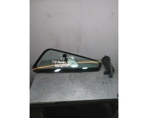 INTERNATIONAL PROSTAR GLASS, DOOR VENT, FRONT