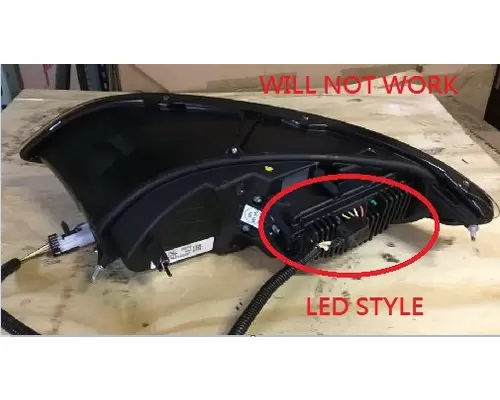 INTERNATIONAL PROSTAR HEADLAMP ASSEMBLY