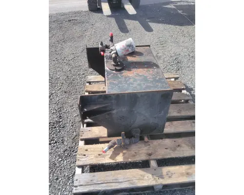 INTERNATIONAL PROSTAR HYDRAULIC TANK