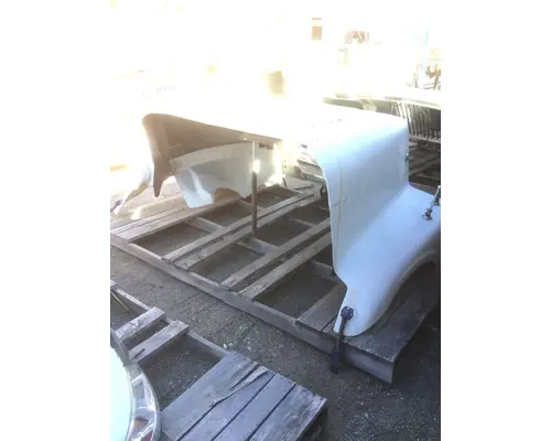 INTERNATIONAL PROSTAR Hood