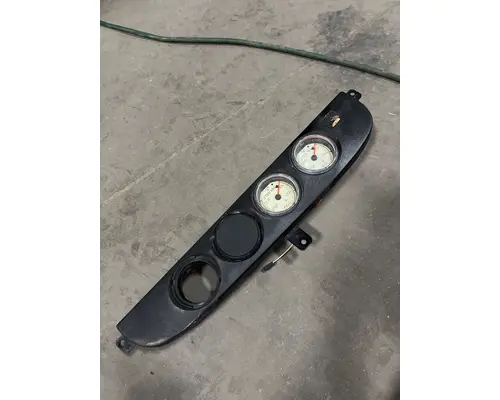 INTERNATIONAL PROSTAR Instrument Cluster